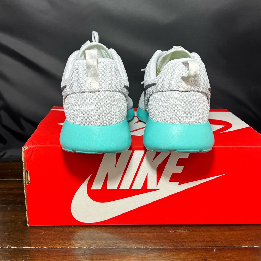 🔥NEW🔥 Nike roshe run calypso‼️ - Picture 4 of 6